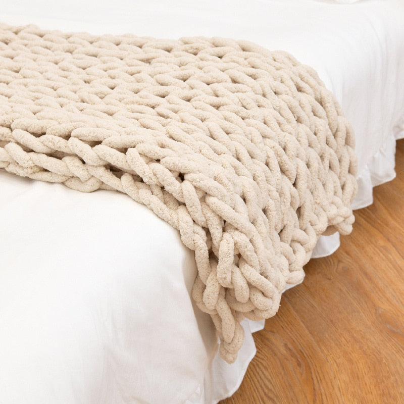 CozyKnit™ – Handgefertigte, grob gestrickte Decke