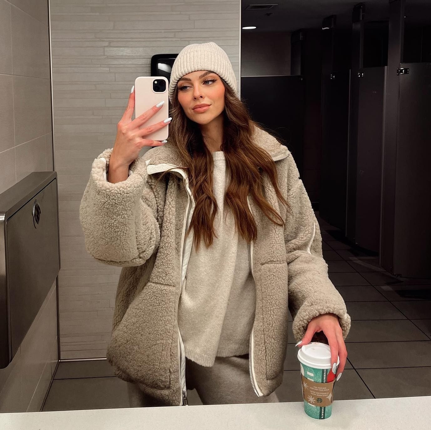 Miveah Teddy Outdoor Jacket™ – Warmer Stil für jeden Moment