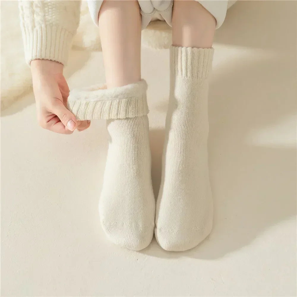 SnugWarm™ – Ultimate Warm Winter Sockss | 2+1 GRATIS